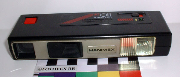 110 hanimex 110DF black.jpg (37726 octets)