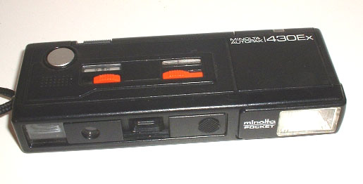 110 minolta pocket autopack 430ex.jpg (27886 octets)