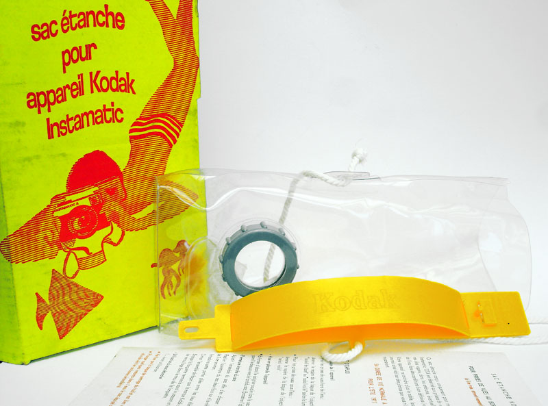 126 kodak sac etanche pour instamatic 133x.jpg (113598 octets)