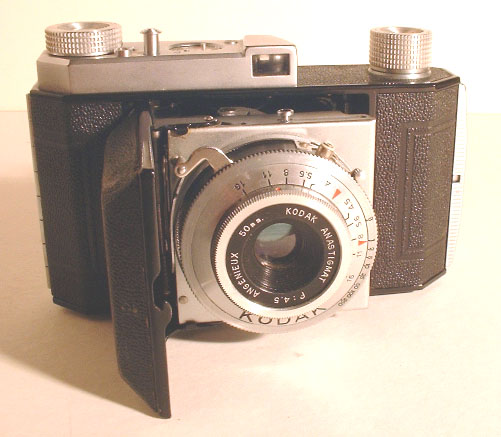 ke retina 12 angenieux lens face.jpg (54725 octets)