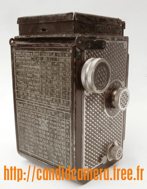g rolleicord back LR.jpg (144425 octets)