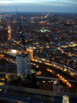 berlin night 02.jpg (48662 octets)