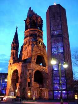 gedachnis kirche.jpg (51802 octets)