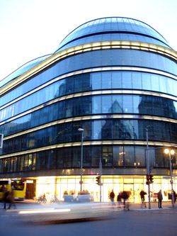 jean nouvel.jpg (47227 octets)